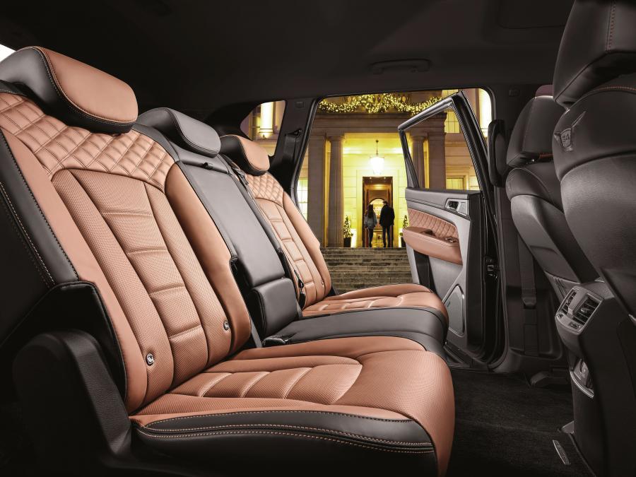Интерьер SsangYong Rexton G4 (Y400) 2018 года  (KR) (фото 15 из 26)